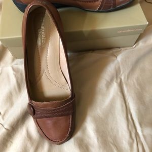 Naturalizer Brown Flats